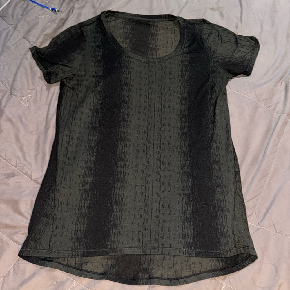 LULULEMON SHEER SHORT SLEEVE TEE